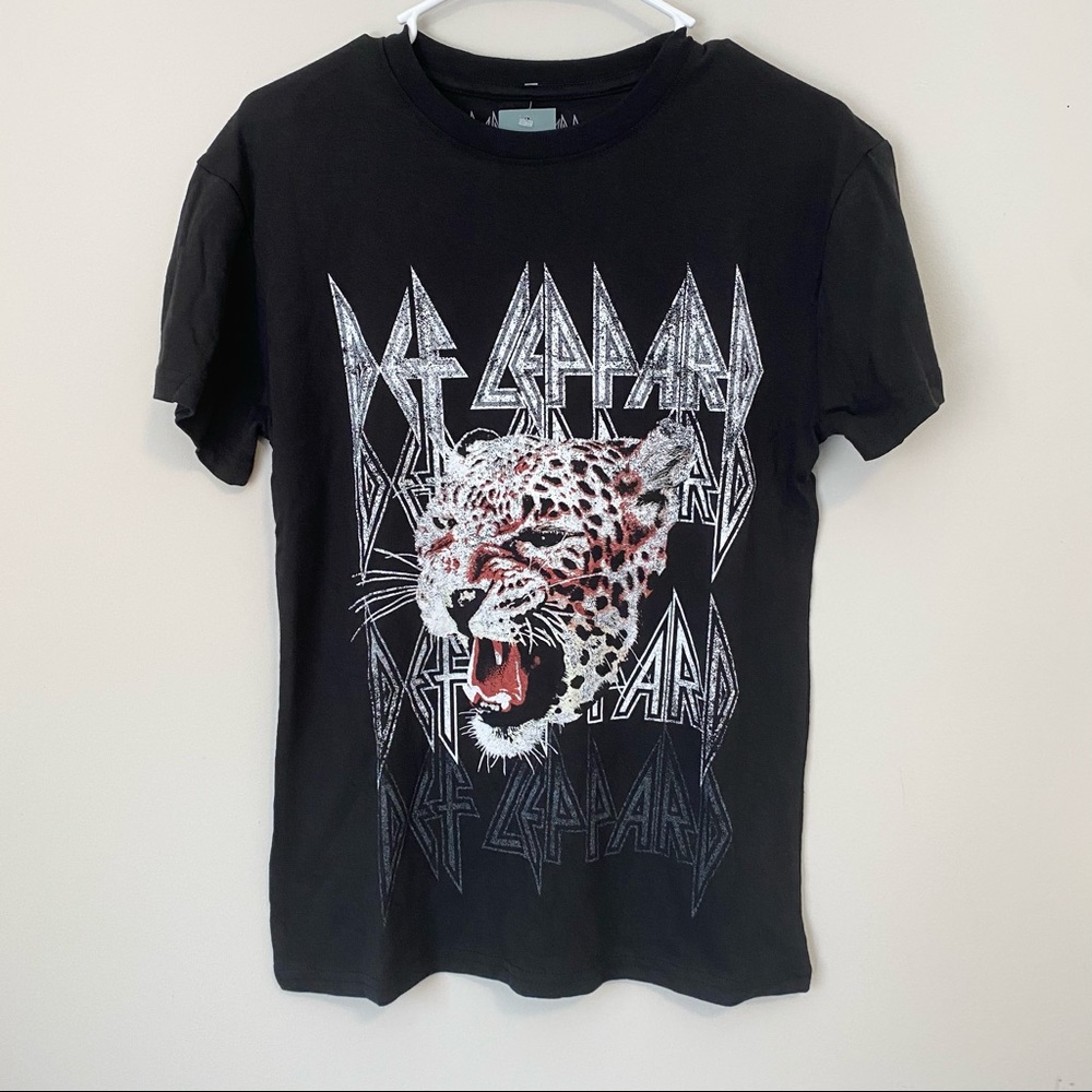DEF LEPPARD NWT Retro Vintage Band Tee Leopard